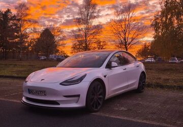 Tesla Model 3 71.000 km 29.500 &euro; Schwanewede 28790