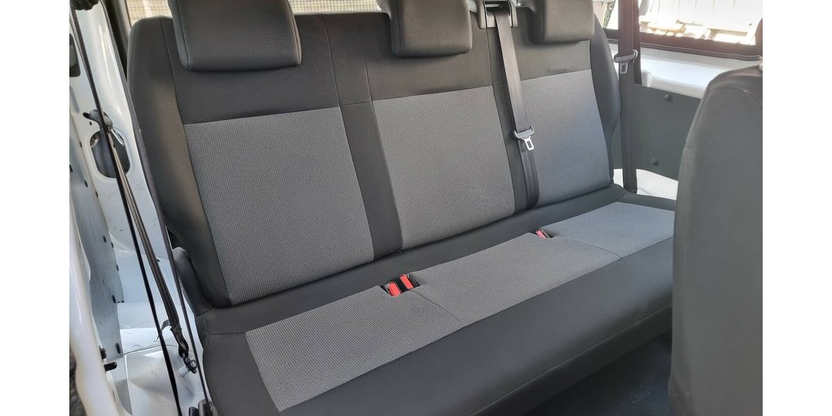 Opel Vivaro Edition M 9-Sitzer Automatik Zafira Life 84.300 km 29.999 &euro; Garrel 49681