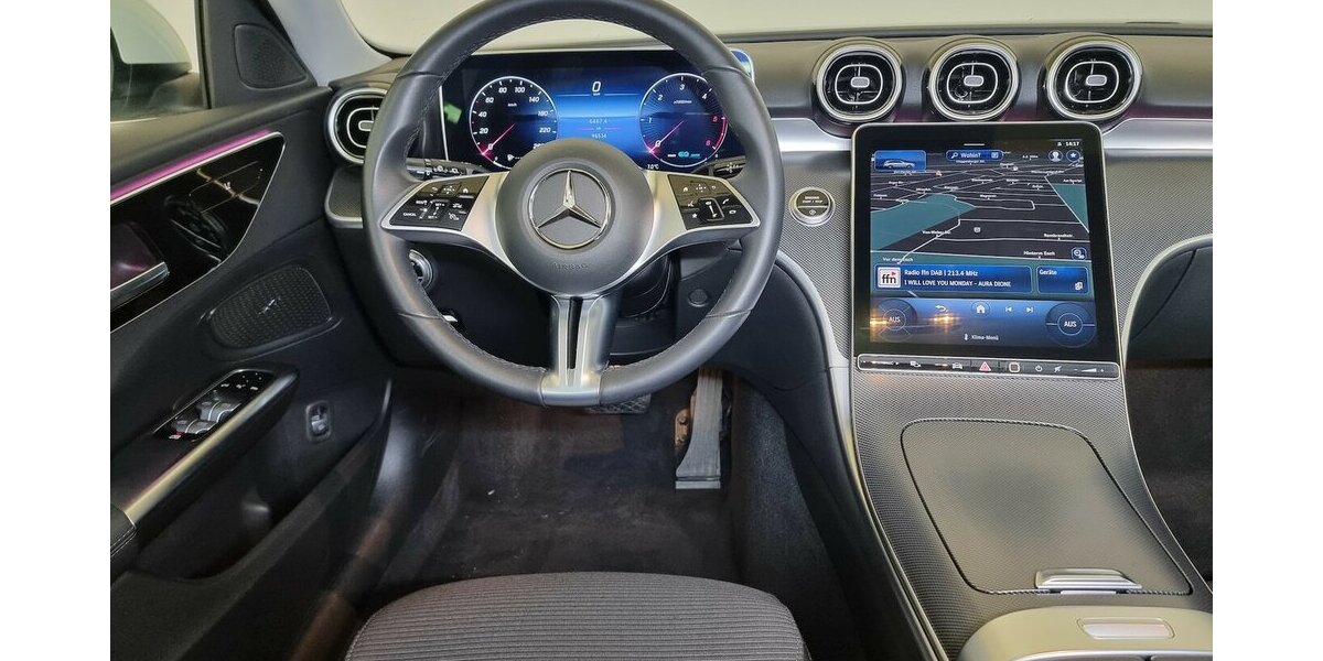 Mercedes-Benz C 220 dT Avantg MBUX LED AHK APP LED Kamera 96.700 km 29.999 &euro; Garrel 49681