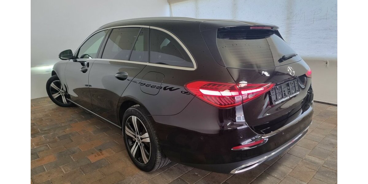 Mercedes-Benz C 300 T e Avantgarde LED ACC AHK Navi Kamera 73.700 km 35.500 &euro; Garrel 49681
