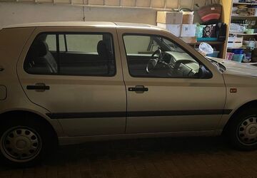 VW Golf 96.000 km 1.770 &euro; Westerstede 26655