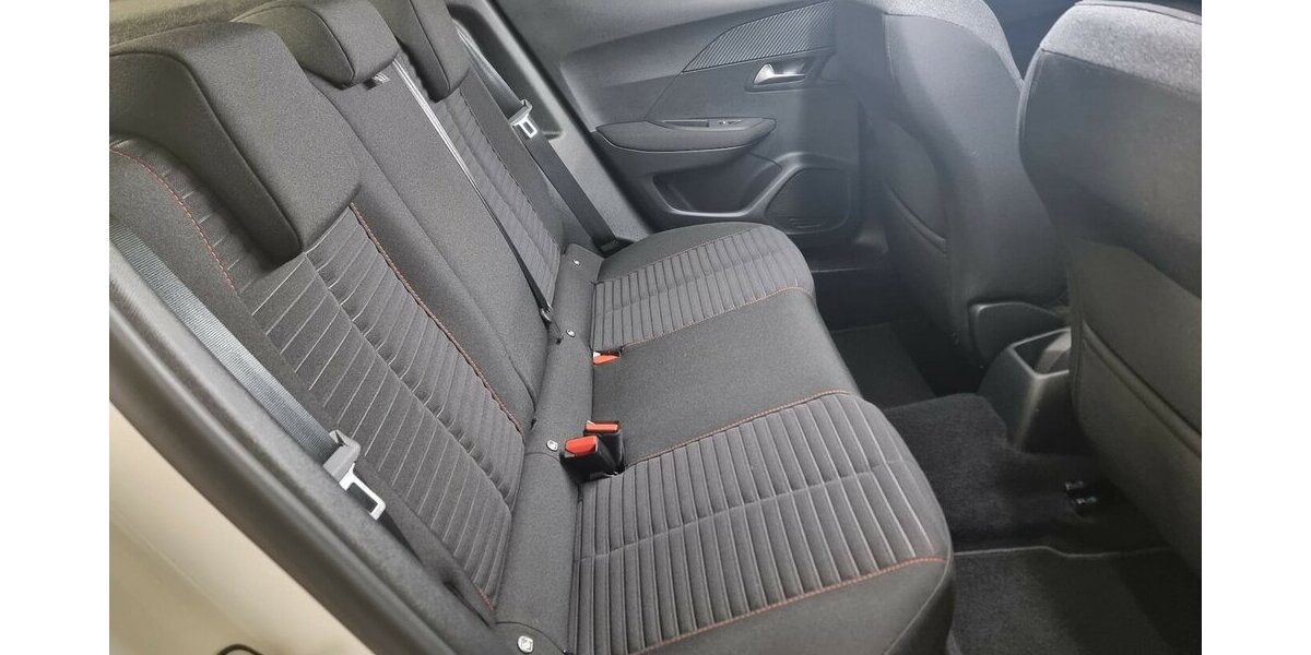 Peugeot 2008 Active Pack LED APP Spur Kamera Tempomat 22.330 km 17.500 &euro; Garrel 49681