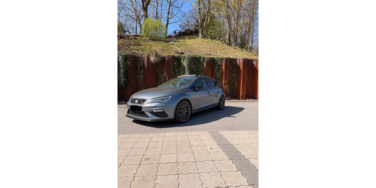 Seat Leon 124.000 km 13.900 &euro; Oldenburg 26131