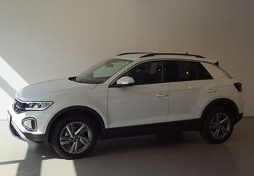 VW T-Roc 12.000 km 26.749 &euro; Friesoythe 26169