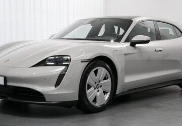 Porsche Taycan 52.583 km 62.890 &euro; Oldenburg 26123