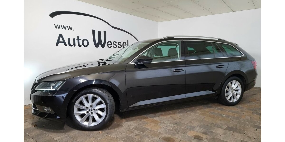 Skoda Superb Style Bi-Xenon AHK ACC SHZ Navi Tempomat 123.550 km 18.850 &euro; Garrel 49681