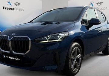 BMW 220 Active Tourer 11.756 km 31.990 &euro; Oldenburg 26135