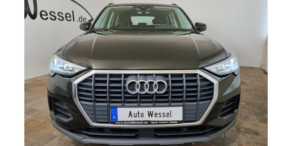 Audi Q3 35 TFSI LED ACC AHK SHZ DAB Navi Klima Spur 64.500 km 25.990 &euro; Garrel 49681