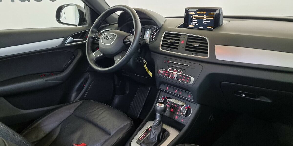 Audi Q3 2.0 TDi S tronic Bi-Xenon Navi Klima Leder 92.900 km 22.850 &euro; Garrel 49681