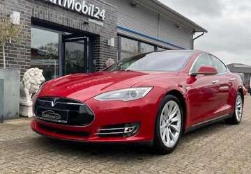 Tesla Model S 244.900 km 27.400 &euro; Rastede 26180
