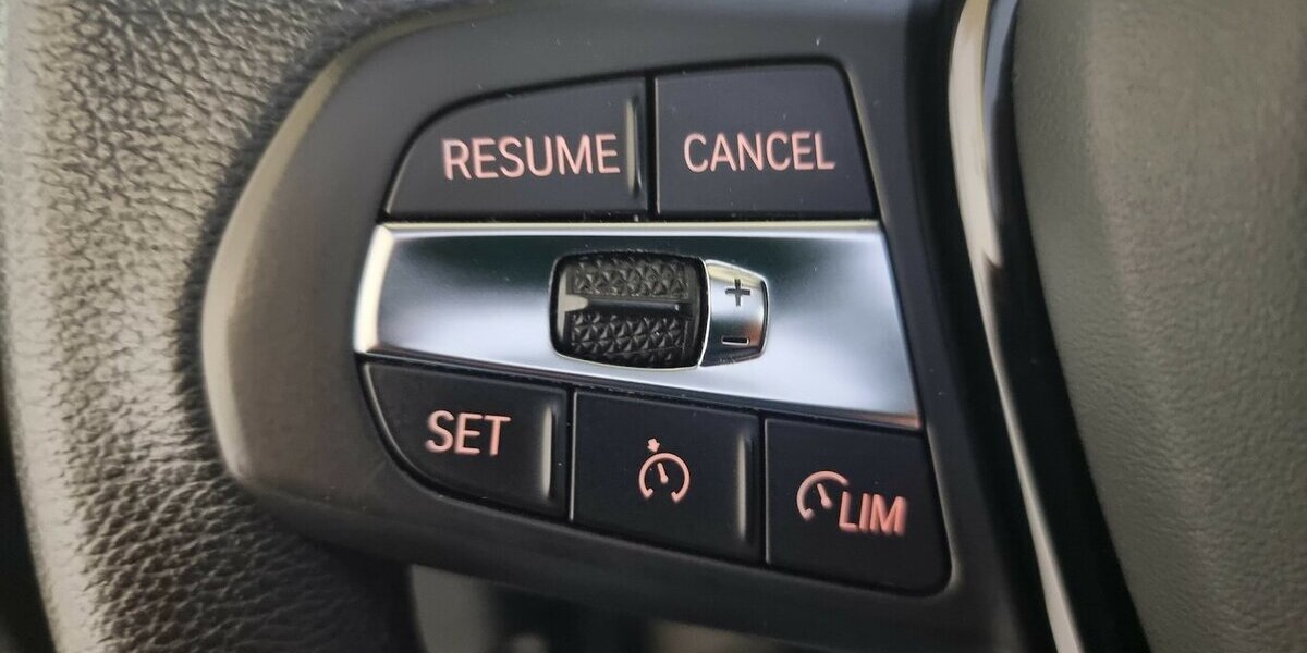 BMW 116d Advantage LED Teilleder DAB Live Cockpit 74.400 km 19.990 &euro; Garrel 49681