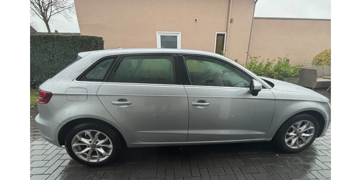 Audi A3 225.500 km 8.500 &euro; Delmenhorst 27749