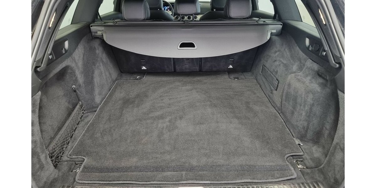 Mercedes-Benz E 350 d AMG-Line LED AHK GSD Navi Spur Kamera 89.500 km 35.900 &euro; Garrel 49681