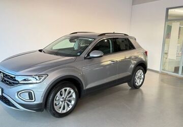 VW T-Roc 2.000 km 24.489 &euro; Friesoythe 26169