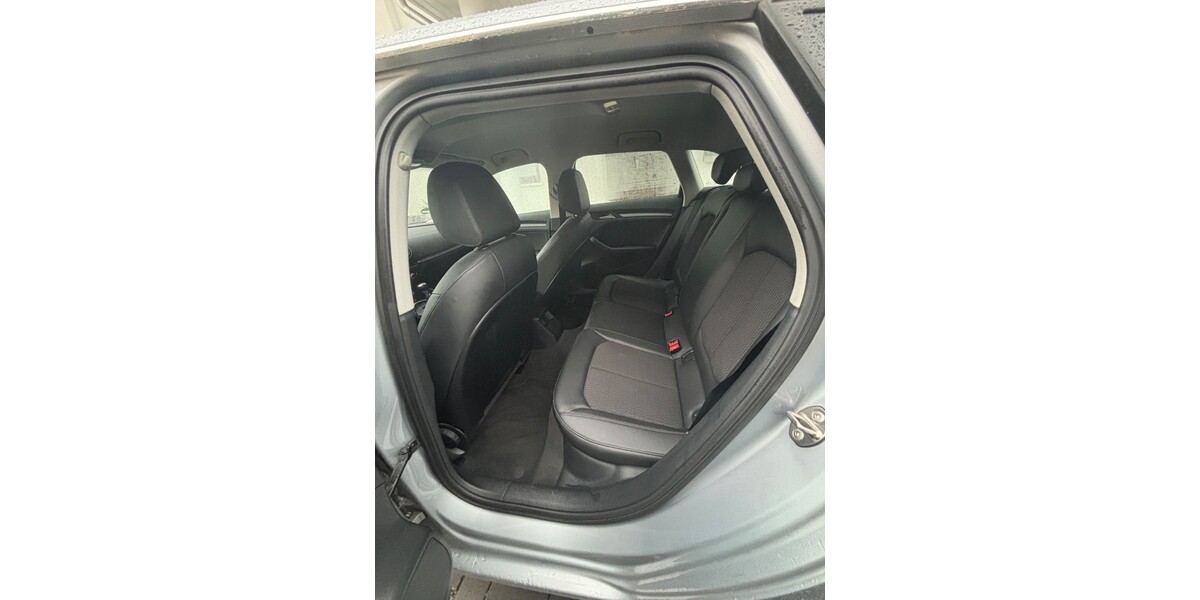 Audi A3 225.500 km 8.500 &euro; Delmenhorst 27749