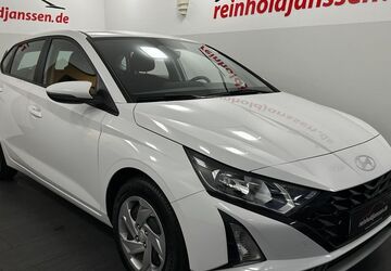 Hyundai i20 8.430 km 16.990 &euro; Friesoythe 26169
