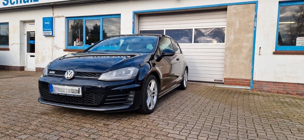 VW Golf 96.793 km 15.500 &euro; Augustfehn 26689