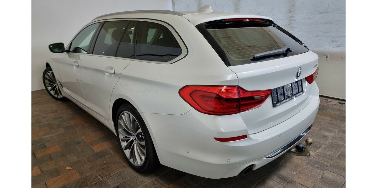 BMW 520d SportLine LED AHK ACC Navi Kamera Hifi 89.900 km 27.450 &euro; Garrel 49681