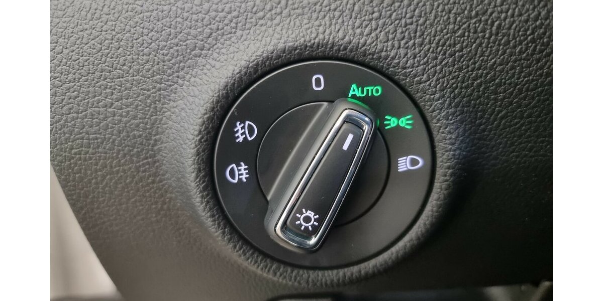 Skoda Superb Style LED ACC AHK Memory Canton Keyless 94.500 km 23.750 &euro; Garrel 49681