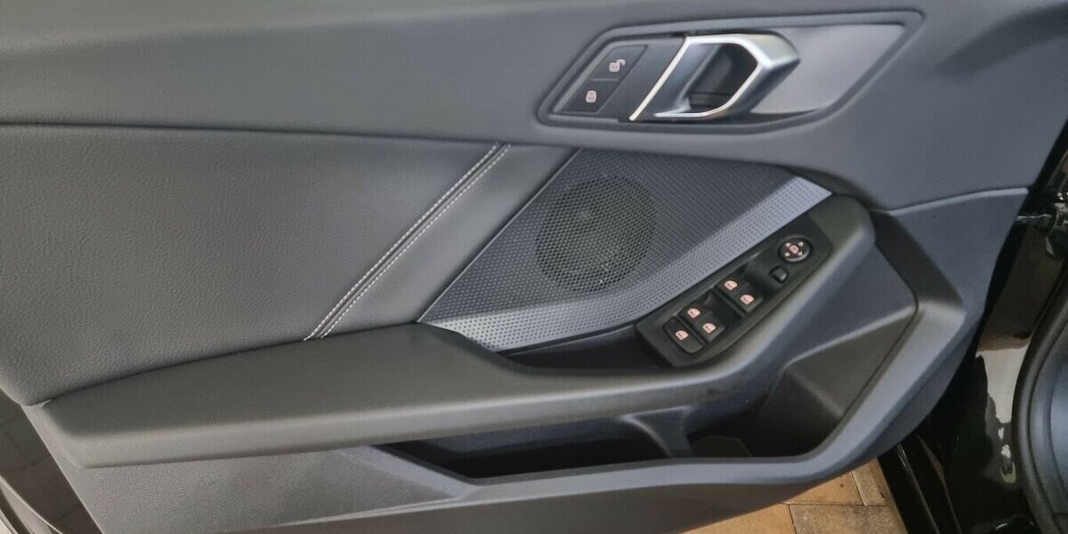 BMW 116d Advantage LED Teilleder DAB Live Cockpit 74.400 km 19.990 &euro; Garrel 49681